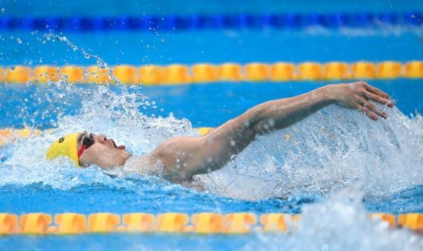 竞技宝官网-徐嘉余惊险进100仰决赛 “诸神之战”下争奖牌太难