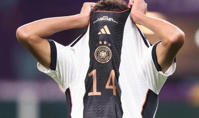 jjb-秦游夏：德国自作孽，不可活